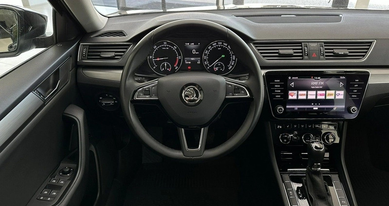 Skoda Superb cena 99900 przebieg: 135160, rok produkcji 2019 z Mogilno małe 781